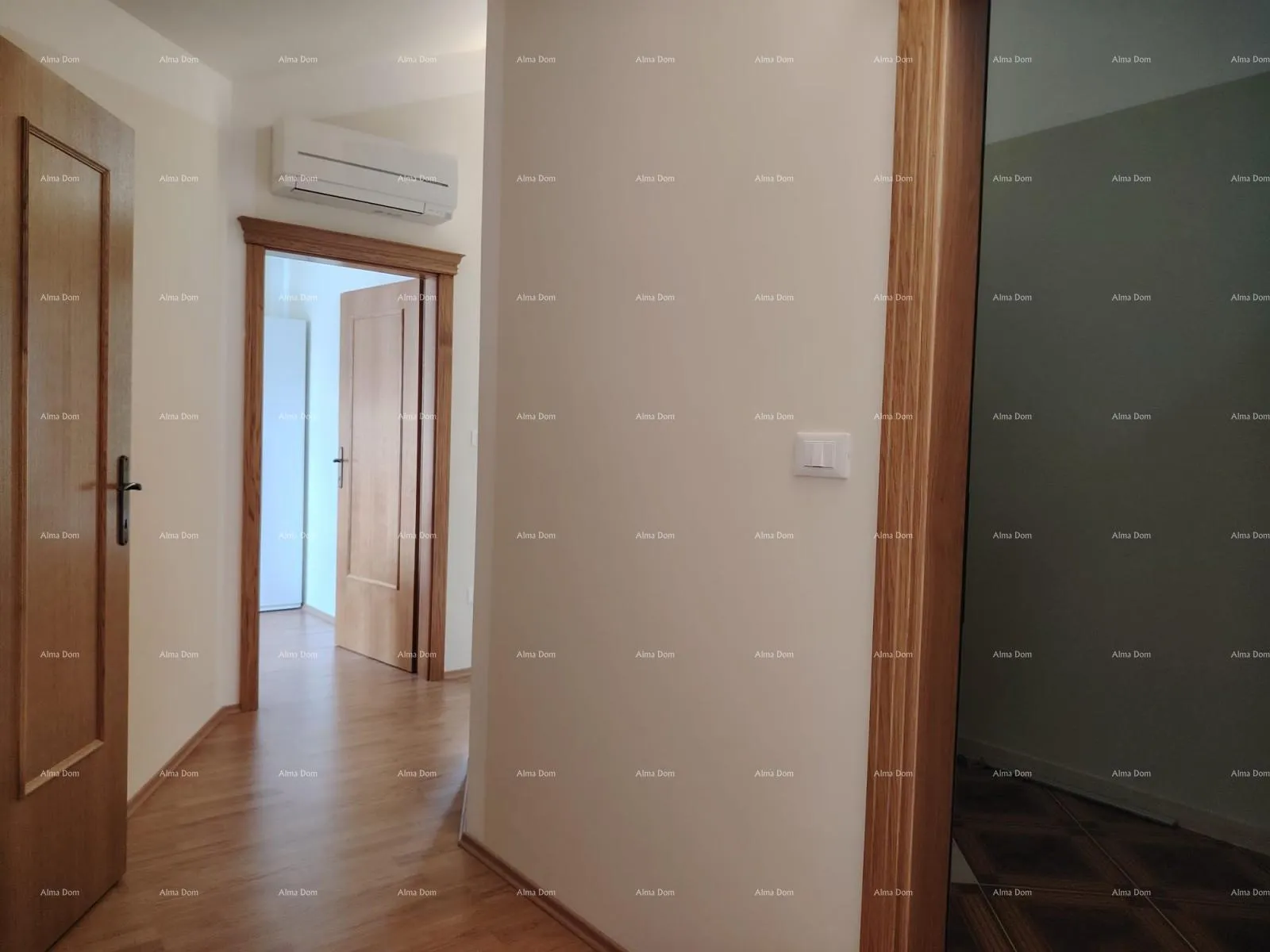 stan trosoban stan odmah do mora, premantura - slika 23