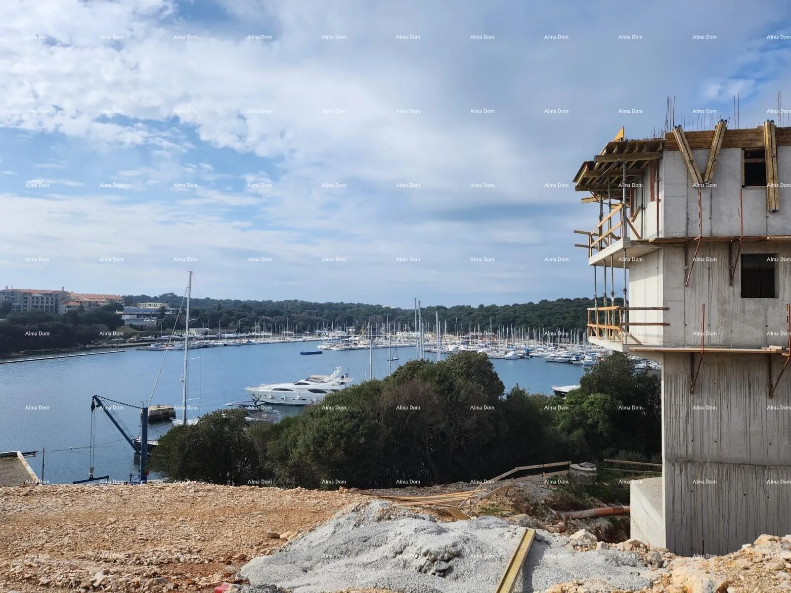 stan prodaja modernih stanova u eksluzivnoj zgradi sa pogledom na marinu, pula! - slika 18