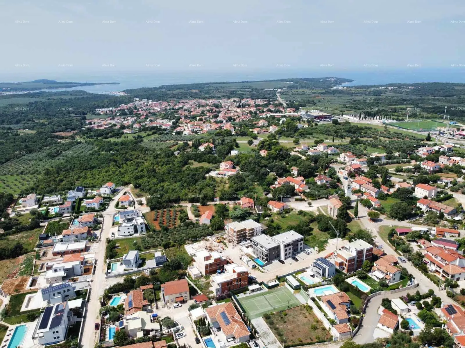 kuća vila s bazenom i pogledom na more, tar! - slika 7