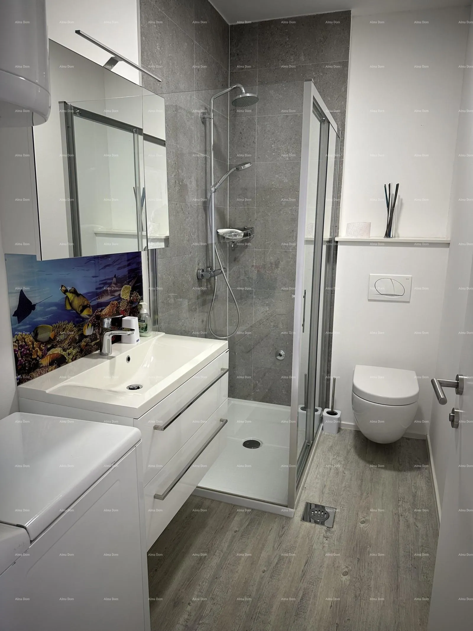 kuća prelijepa kuća s tri etažirana apartmana u staroj jezgri grada, poreč! - slika 32
