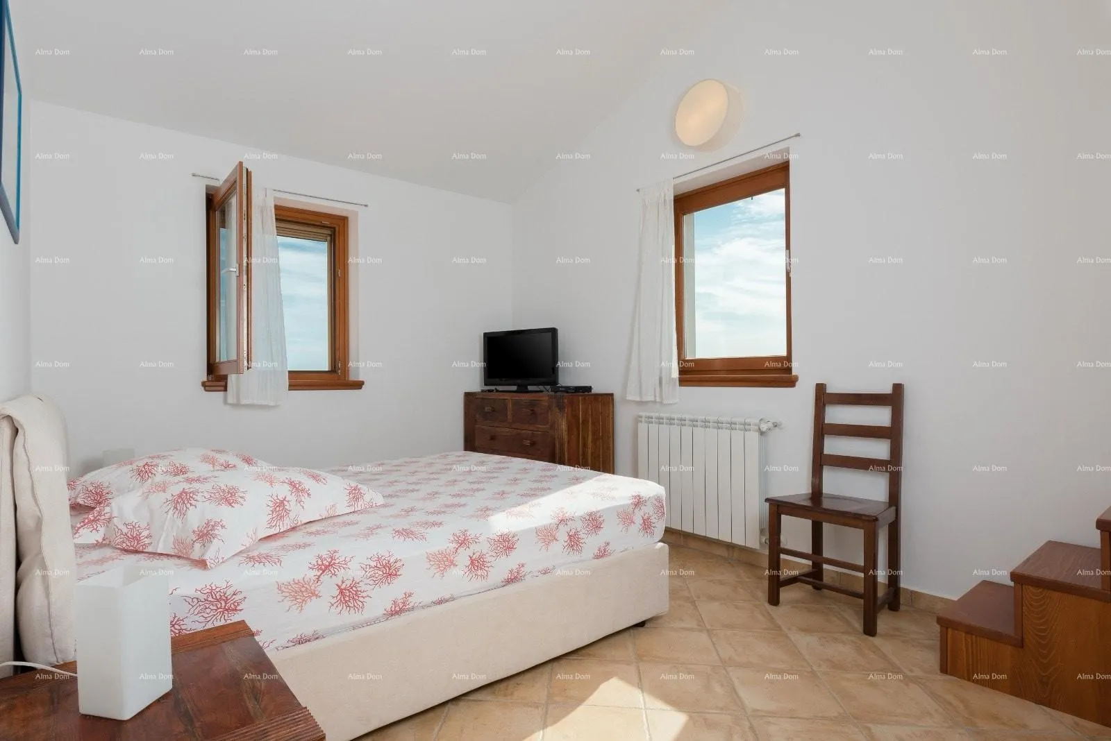 kuća vila s dva apartmana i bazenom, okolica labina - slika 11