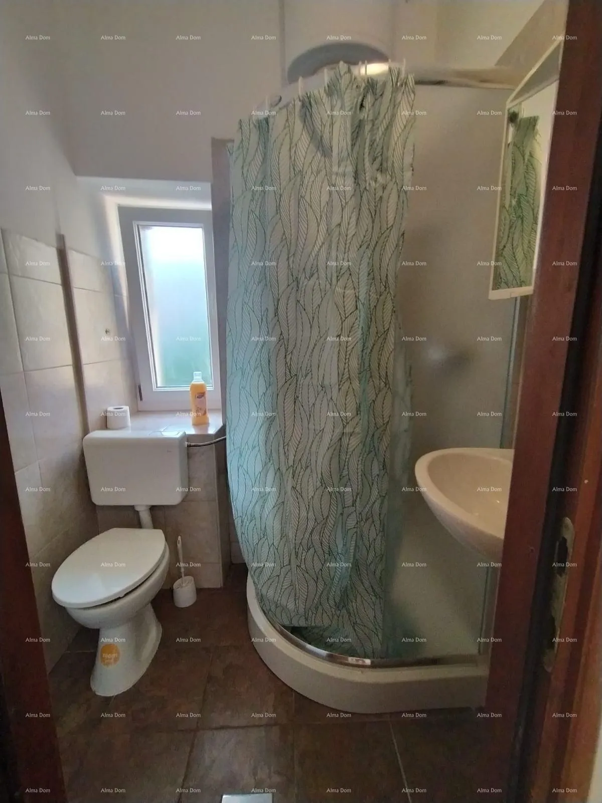 stan pula, strogi centar – 90,30 m² | 4 uređena studio apartmana | pogled na zlatna vrata | uhodan turistički posao - slika 3