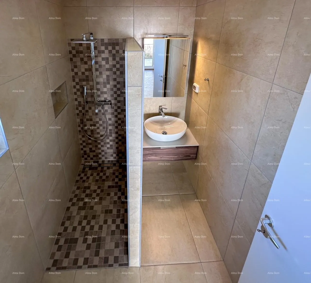 kuća prodaja prekrasne vile sa bazenom, mediteranski stil, umag - slika 53