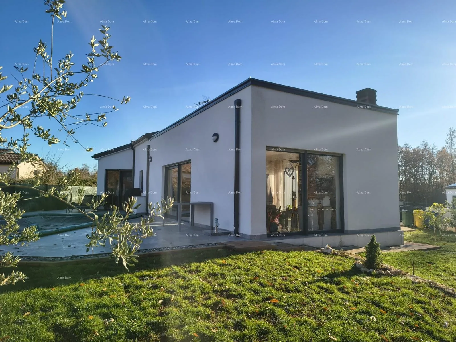 kuća samostojeća prizemnica s bazenom! sa velikom okućnicom od 2000 m2. - slika 6