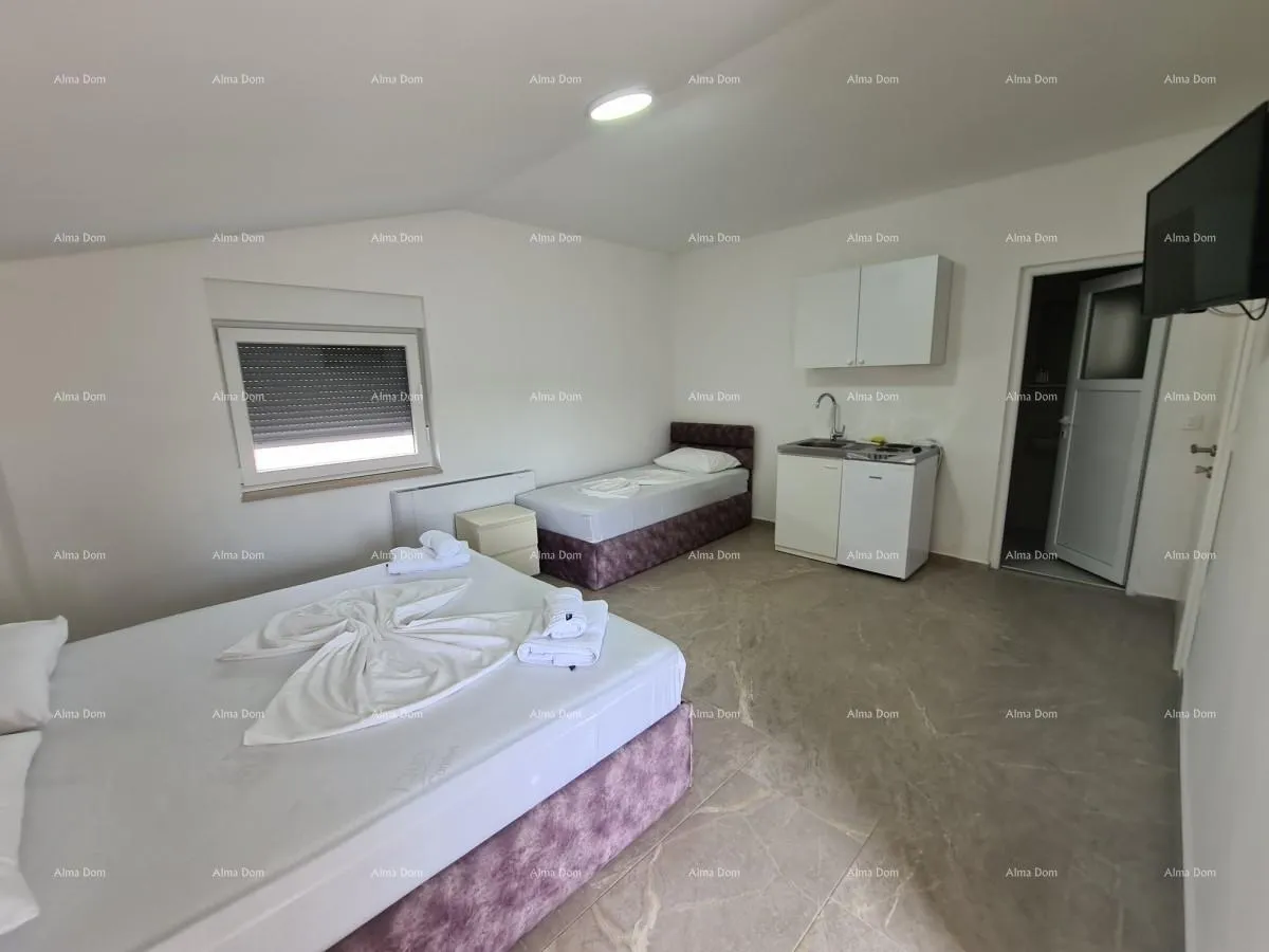 kuća pula! kuća s 15 soba i s bazenom! lokacija veli vrh. - slika 33