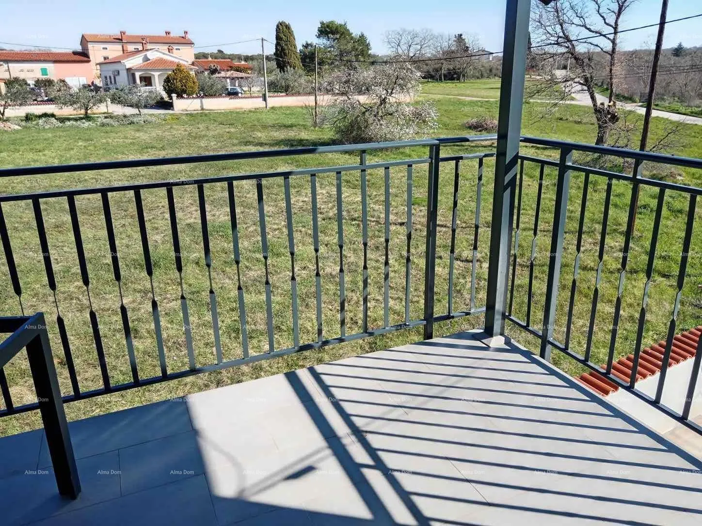 kuća valtura, kuća s 4 stana - slika 42