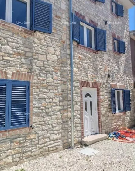 kuća renovirana kamena kuća s bazenom – mirno selo blizu svetvinčenta - slika 2