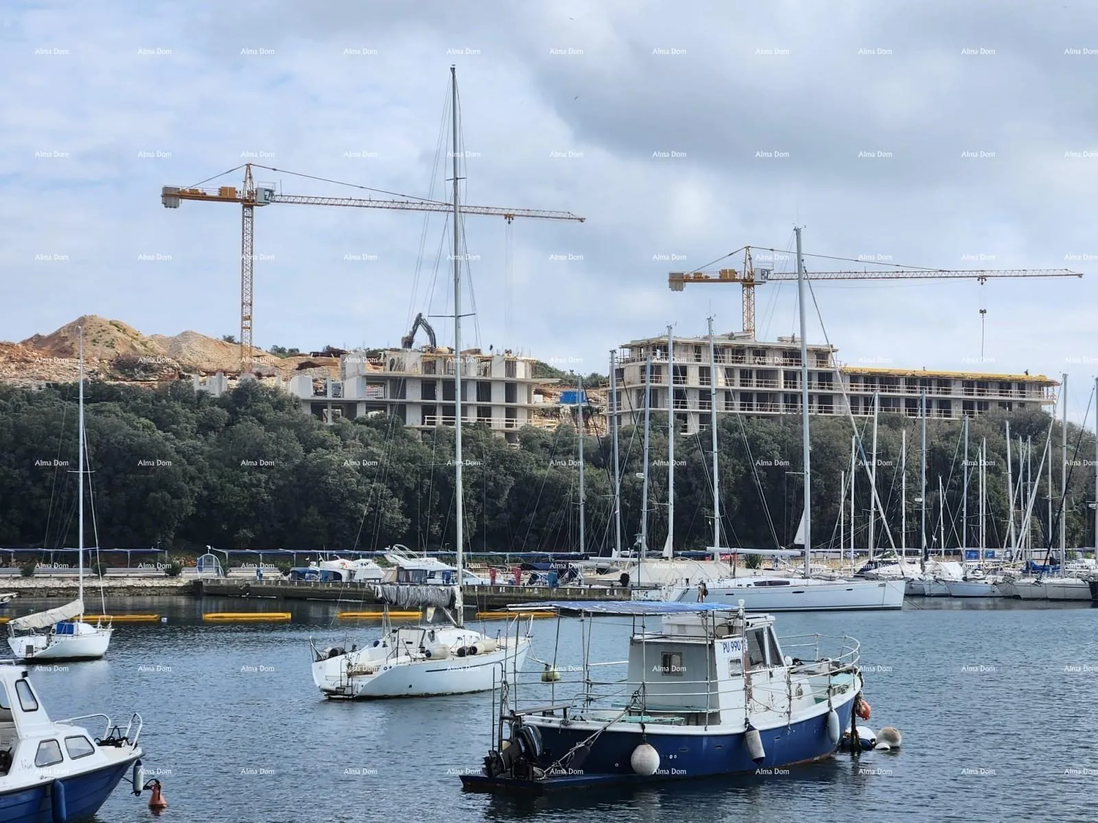 stan prodaja modernih stanova u ekskluzivnoj zgradi sa pogledom na marinu, pula! - slika 11