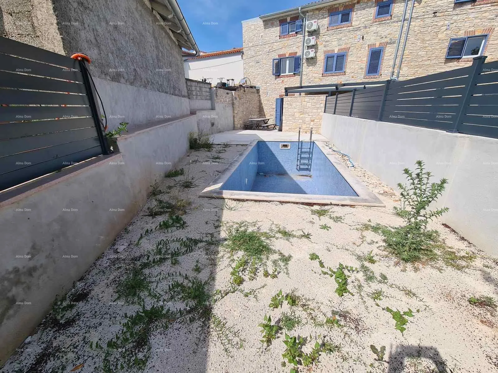 kuća renovirana kamena kuća s bazenom – mirno selo blizu svetvinčenta - slika 13