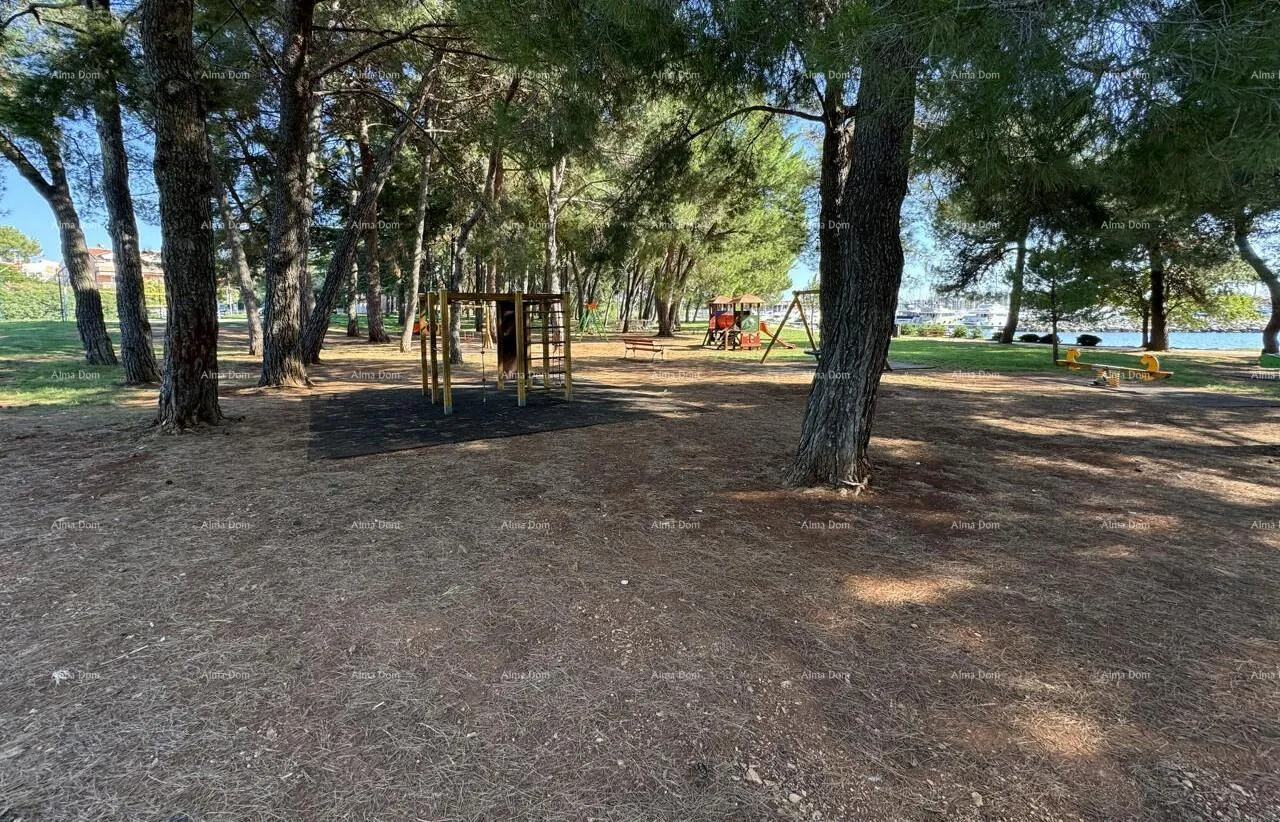 stan prodaja stana s parkirnim mjestom na odličnoj lokaciji, 50 m od mora i plaža, novigrad! - slika 8