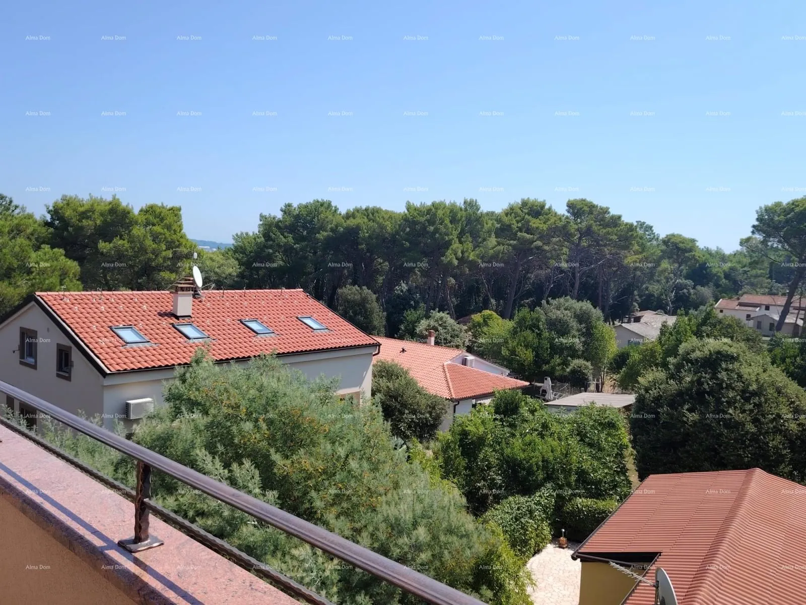 stan trosoban stan odmah do mora, premantura - slika 20