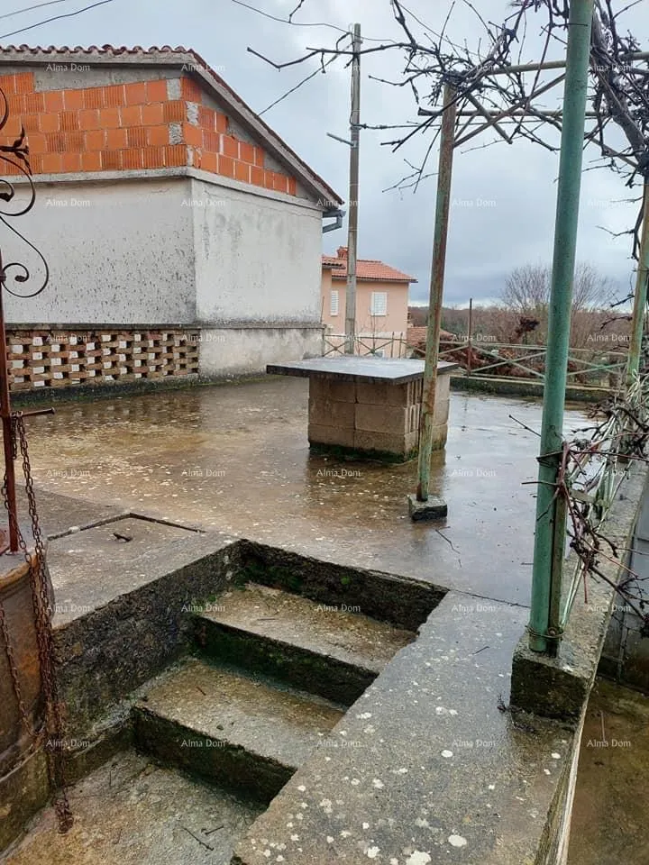 kuća prodaje se kuća za renovaciju, blizina tinjana! - slika 8