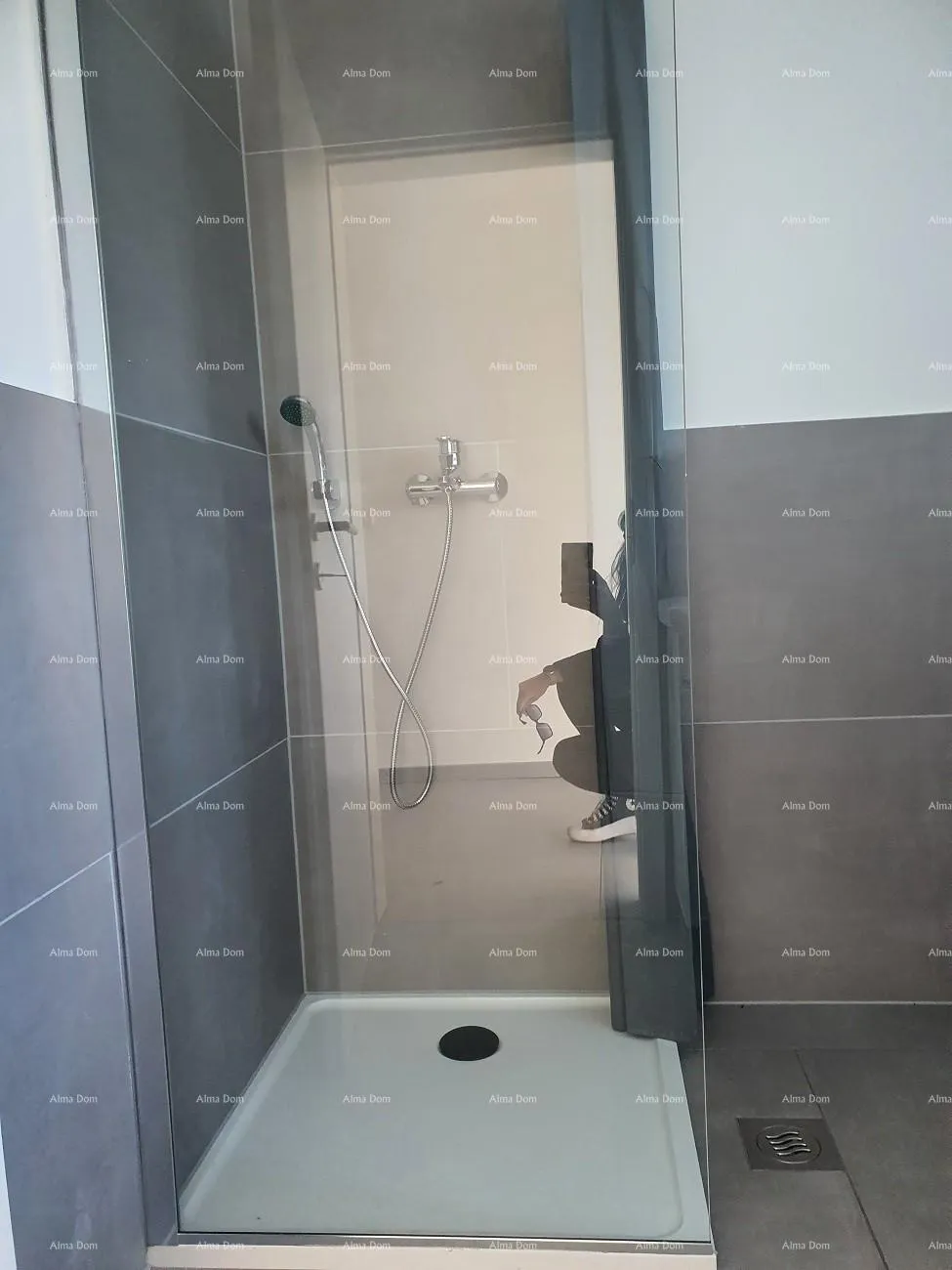 kuća kuća s 3 stana i velikim zemljištem, labin! - slika 4