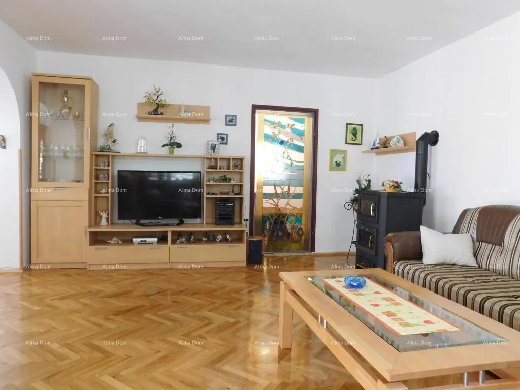 kuća velika kuća s 4 stana- pješčana uvala! - slika 31