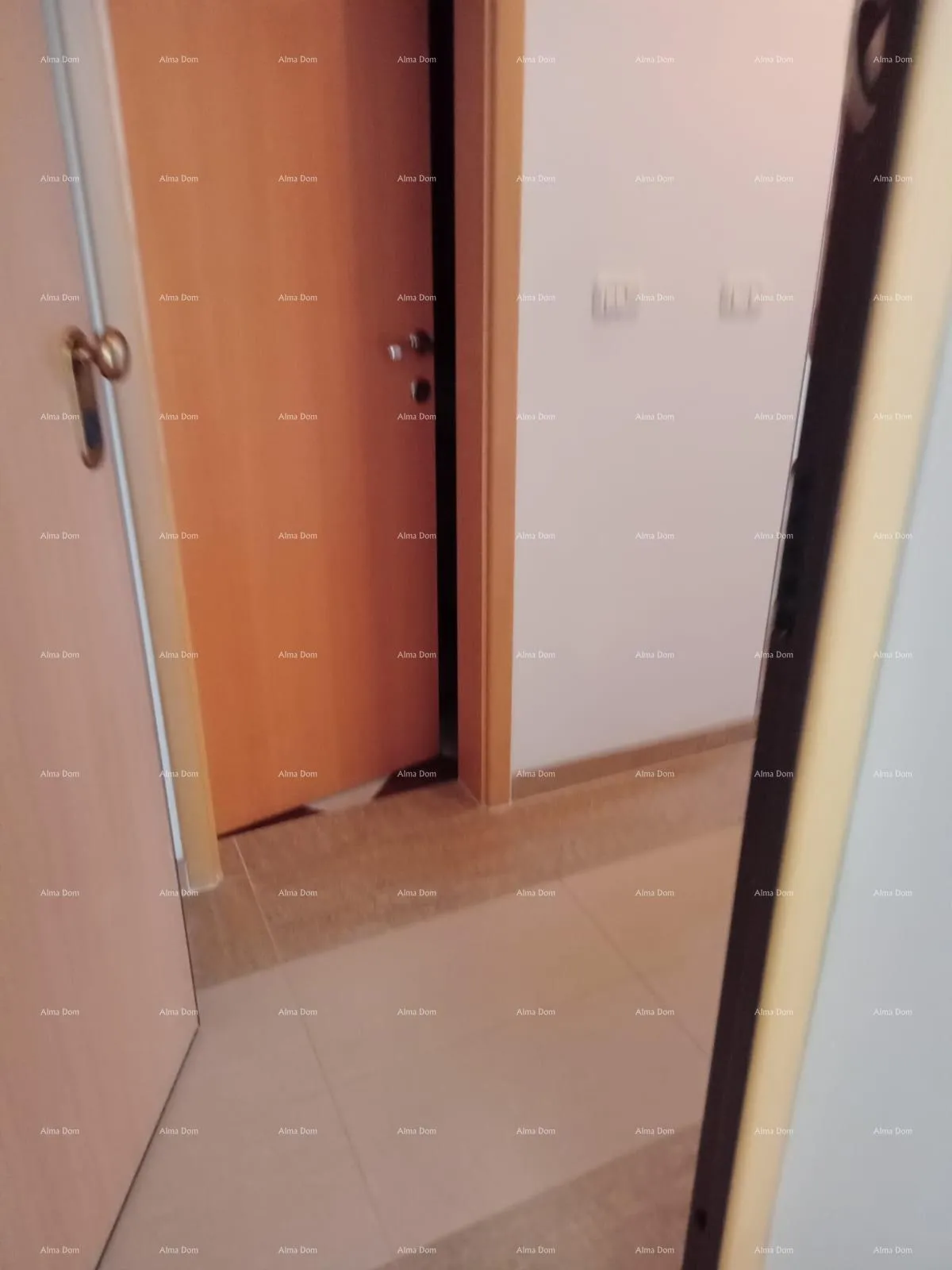 stan prodaja velikog, lijepo uređenog, namještenog stana sa pogledom na more, ližnjan! - slika 8