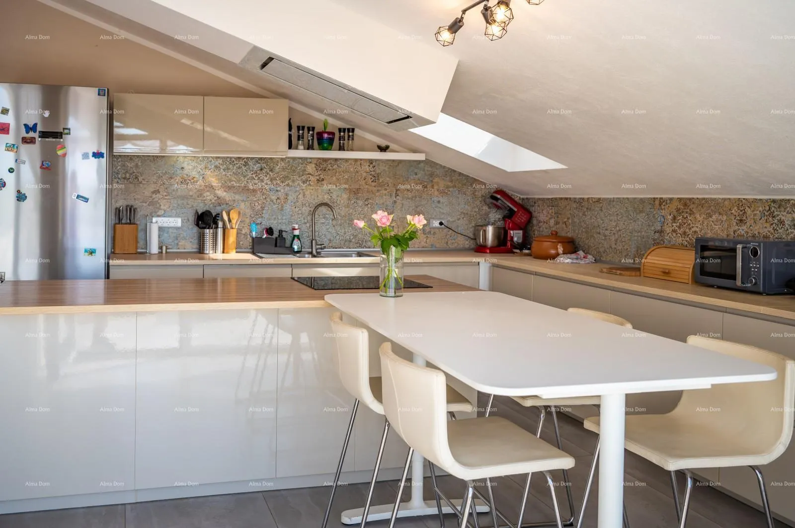 stan penthouse. medulin, blizina medulinskih hotela. - slika 9