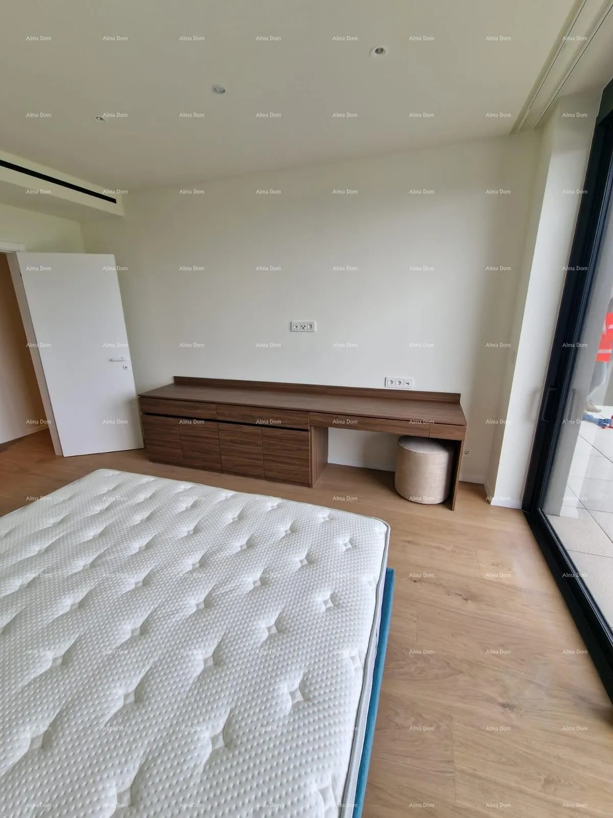 stan umag. prodajemo apartman u luksuznom aparthotelu! crveni vrh - slika 40