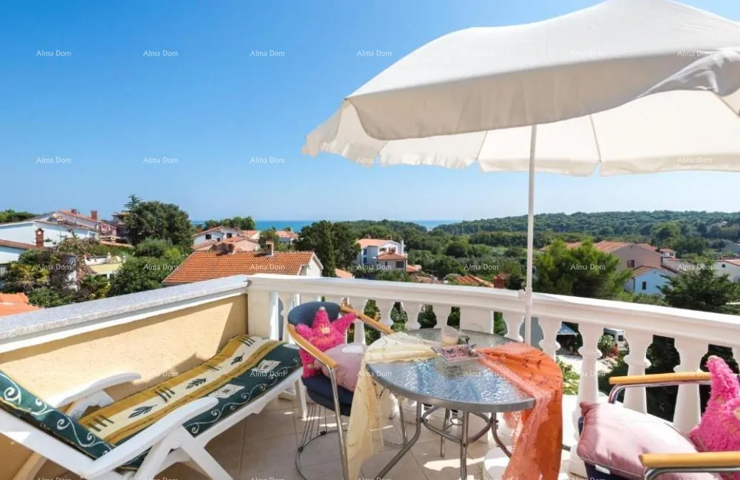 kuća kuća s apartmanima i bazenom u premanturi – pogled na more! - slika 14