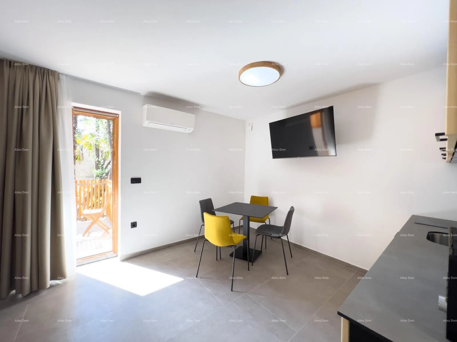 poslovni prostor potpuno nov bed and breakfast u centru pule! - slika 9