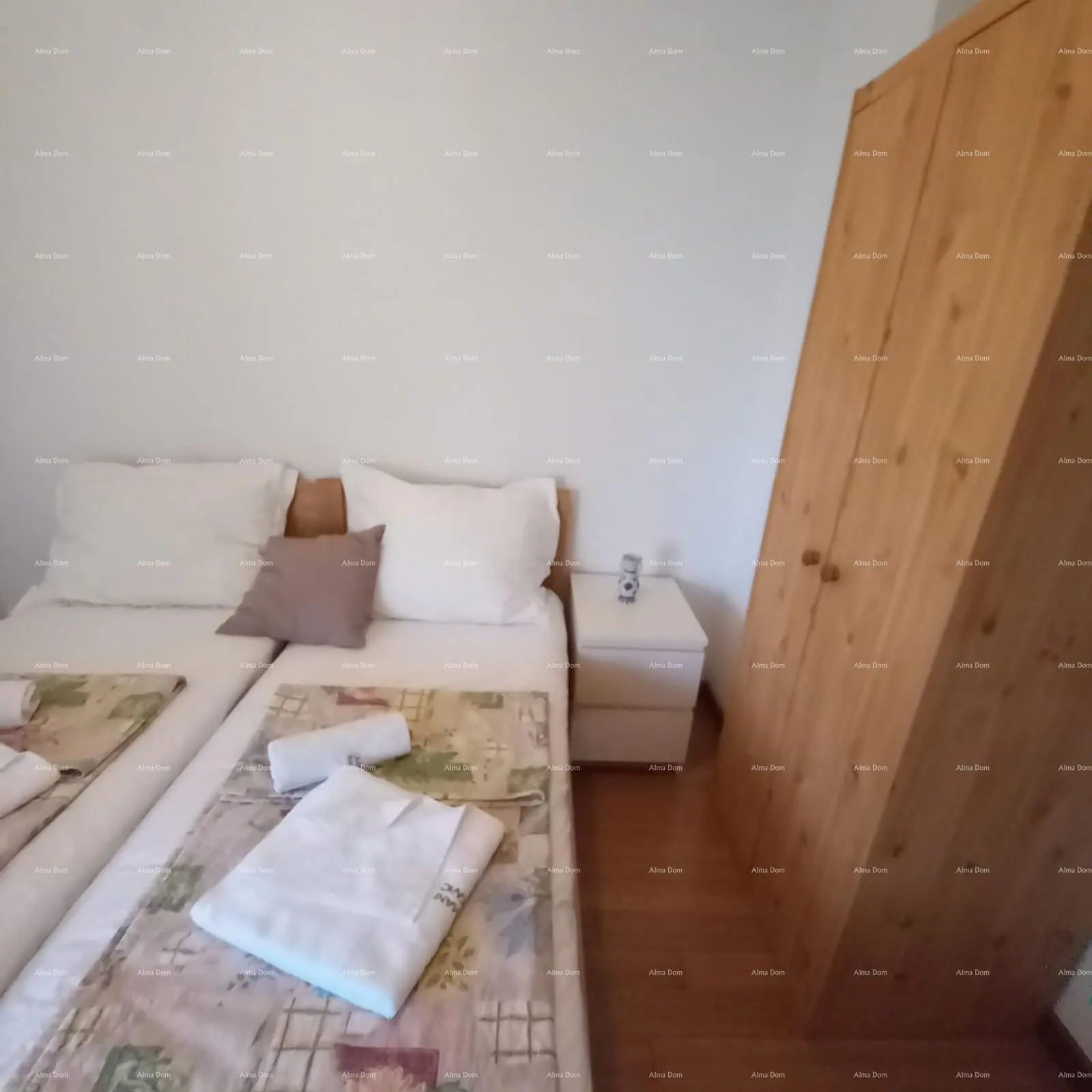kuća na prodaju – kuća s dva odvojena stana, premantura - slika 14