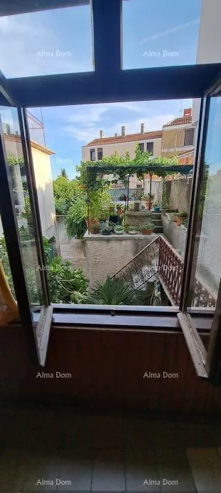 kuća prodaje se kuća s dvorištem i garažom - slika 3