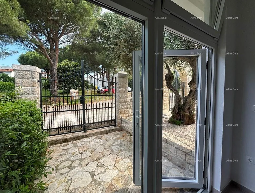 kuća umag – kuća s bazenom i tri odvojena apartmana - slika 30