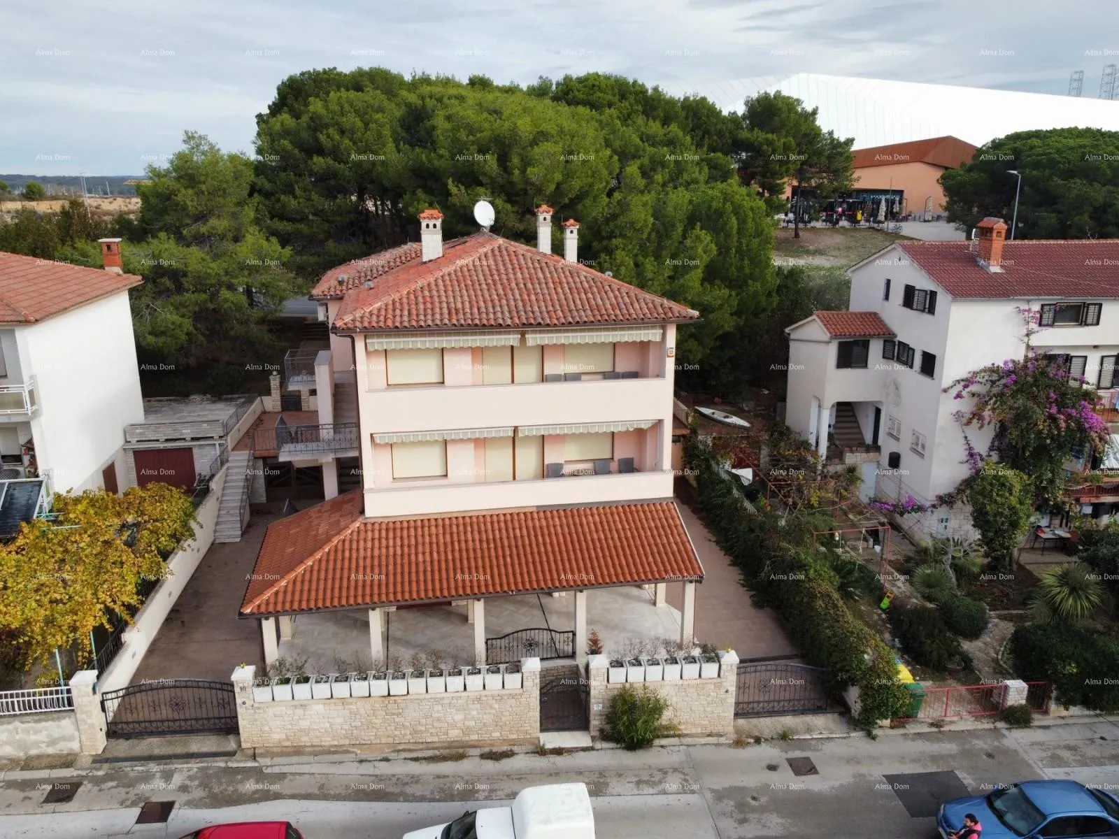 kuća pula. zelenika! samostojeća kuća s garažom! blizina plaže i mora na samo 50 metara! - slika 53