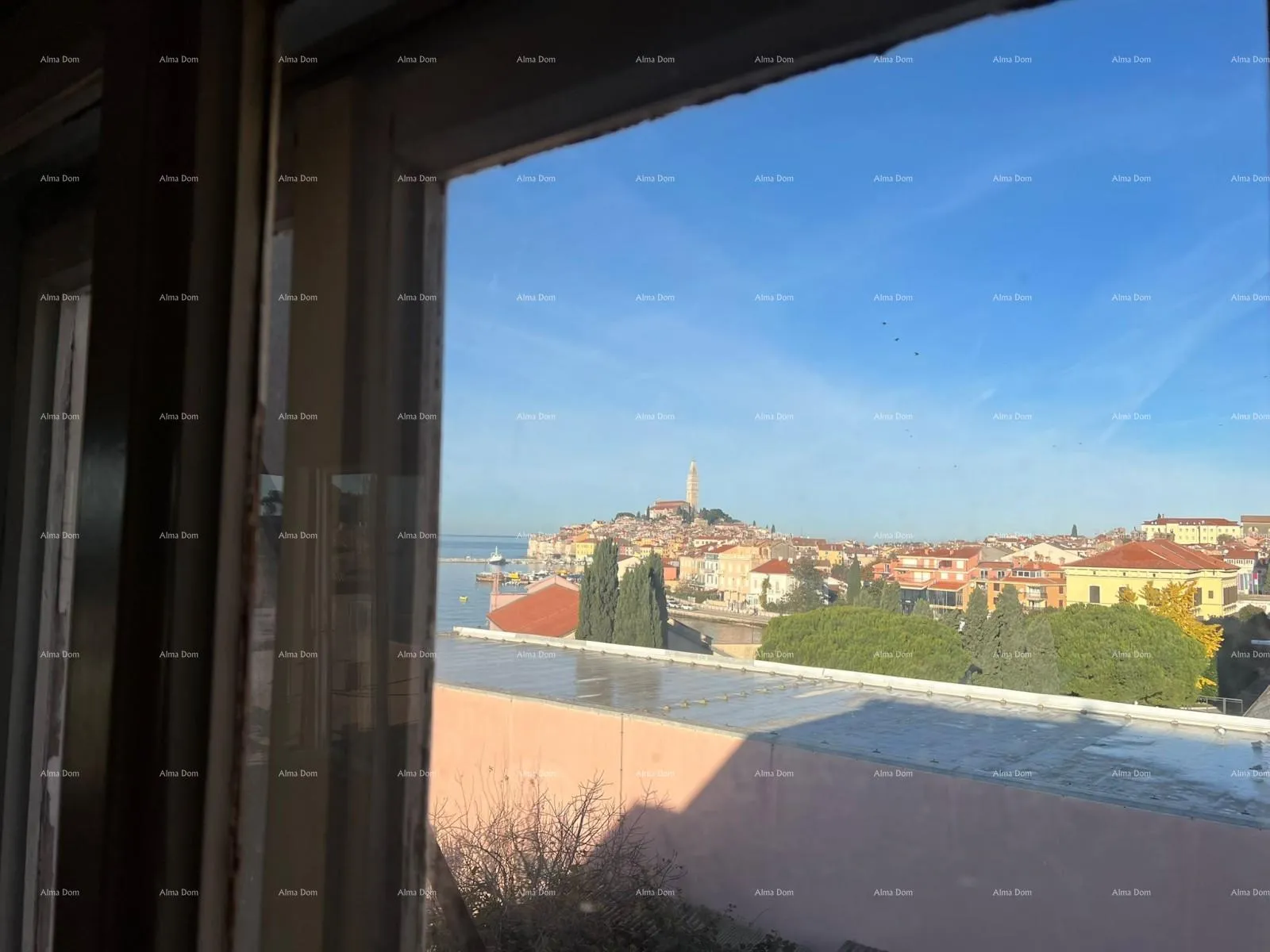 stan rovinj – prodaja stana s pogledom na more, garažom i parkirnim mjestom. - slika 4