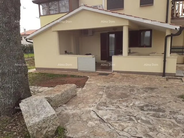 Kuća NOVIGRAD - Prodaja dva stana u obiteljskoj kući
