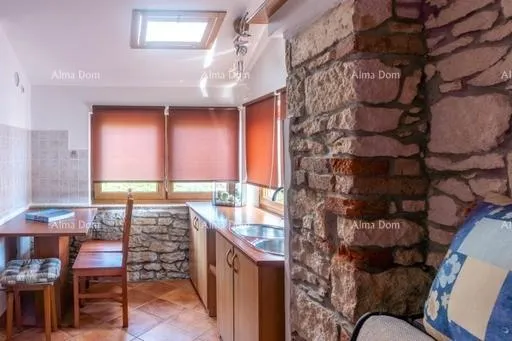 kuća prodaja lijepe kamene kuće, medulin - slika 9