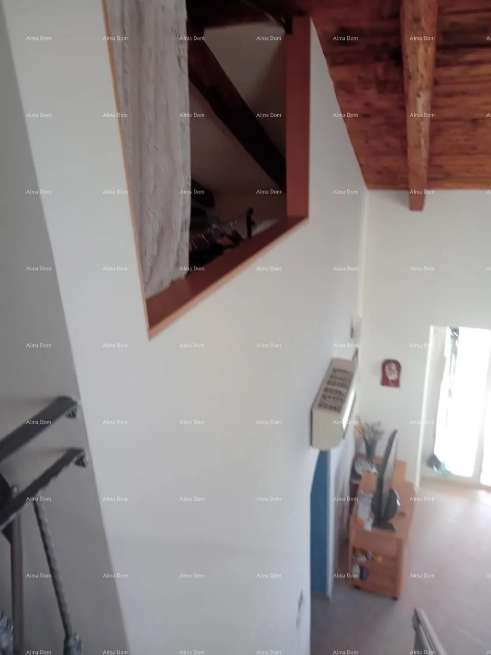 kuća blizina grada umaga. prodaje se duplex kuća, 123.65 m2 na samoj obali mora, 10 metara do mora. - slika 12