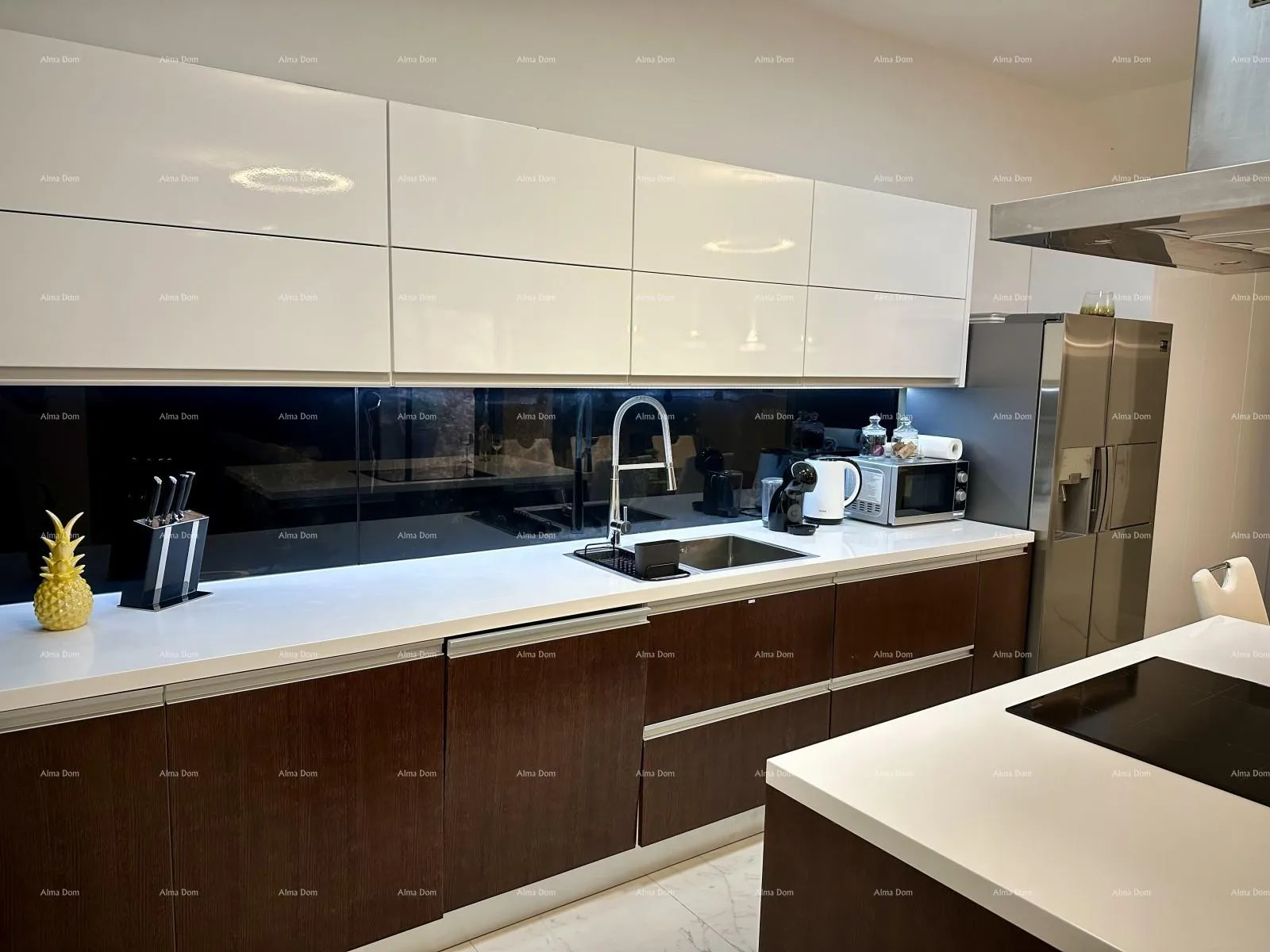 kuća prelijepa kuća s tri etažirana apartmana u staroj jezgri grada, poreč! - slika 5
