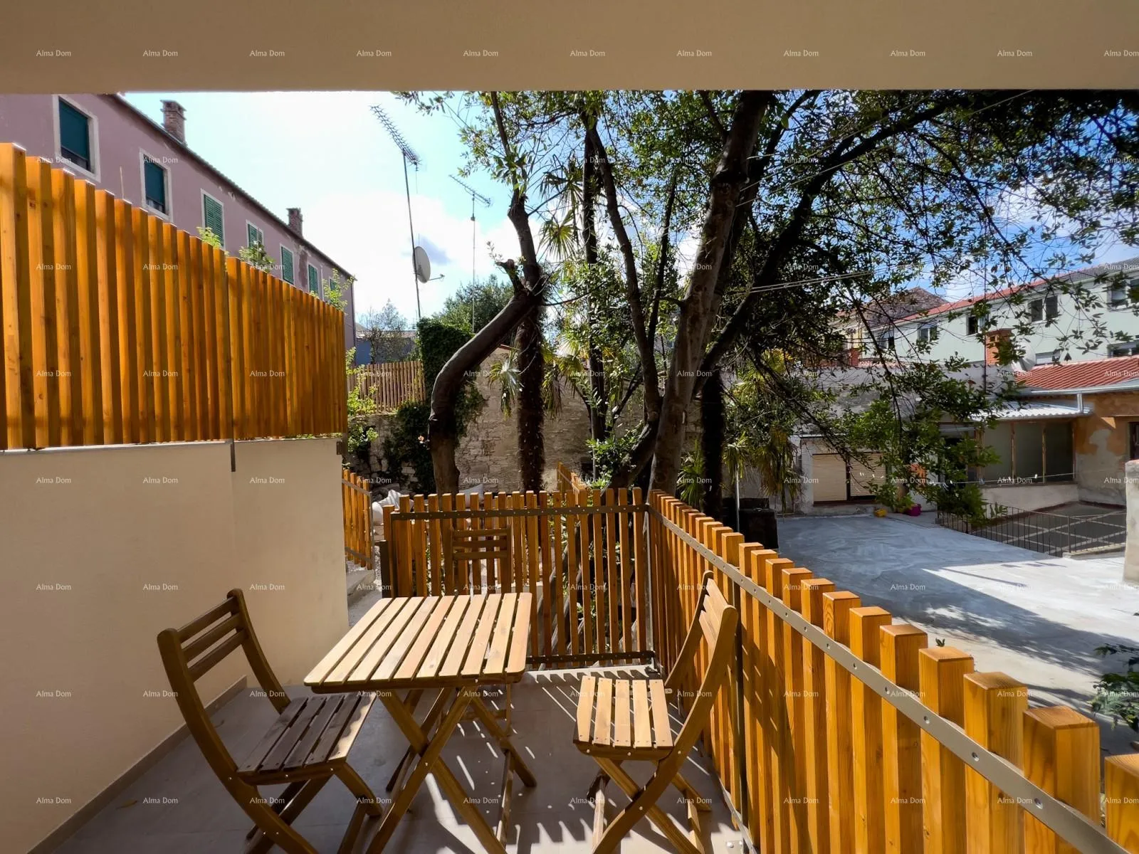 poslovni prostor potpuno nov bed and breakfast u centru pule! - slika 12
