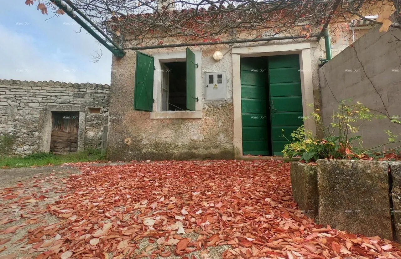 Kuća Rakalj, kamena kuća s 1.920 m² građevinskog zemljišta - Rakalj, Marčana