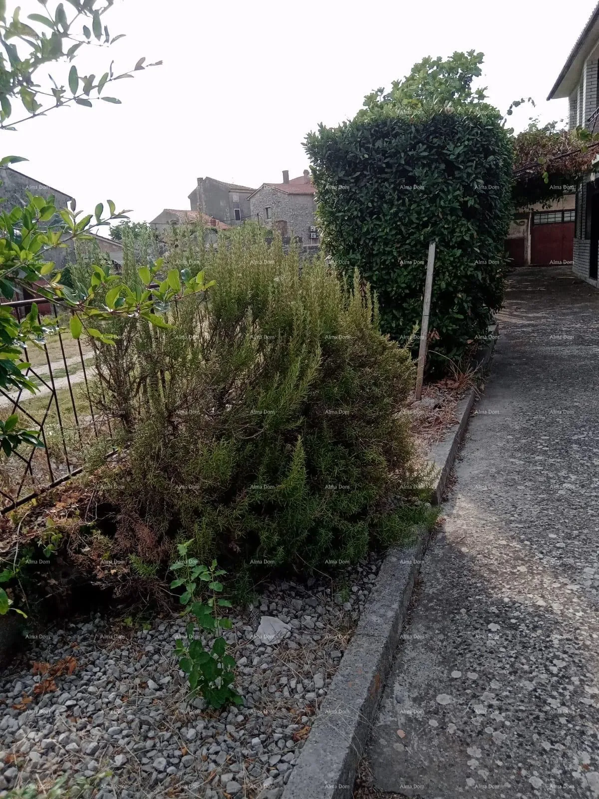 kuća prodaja kuće sa dvije garaže, galižana! - slika 3