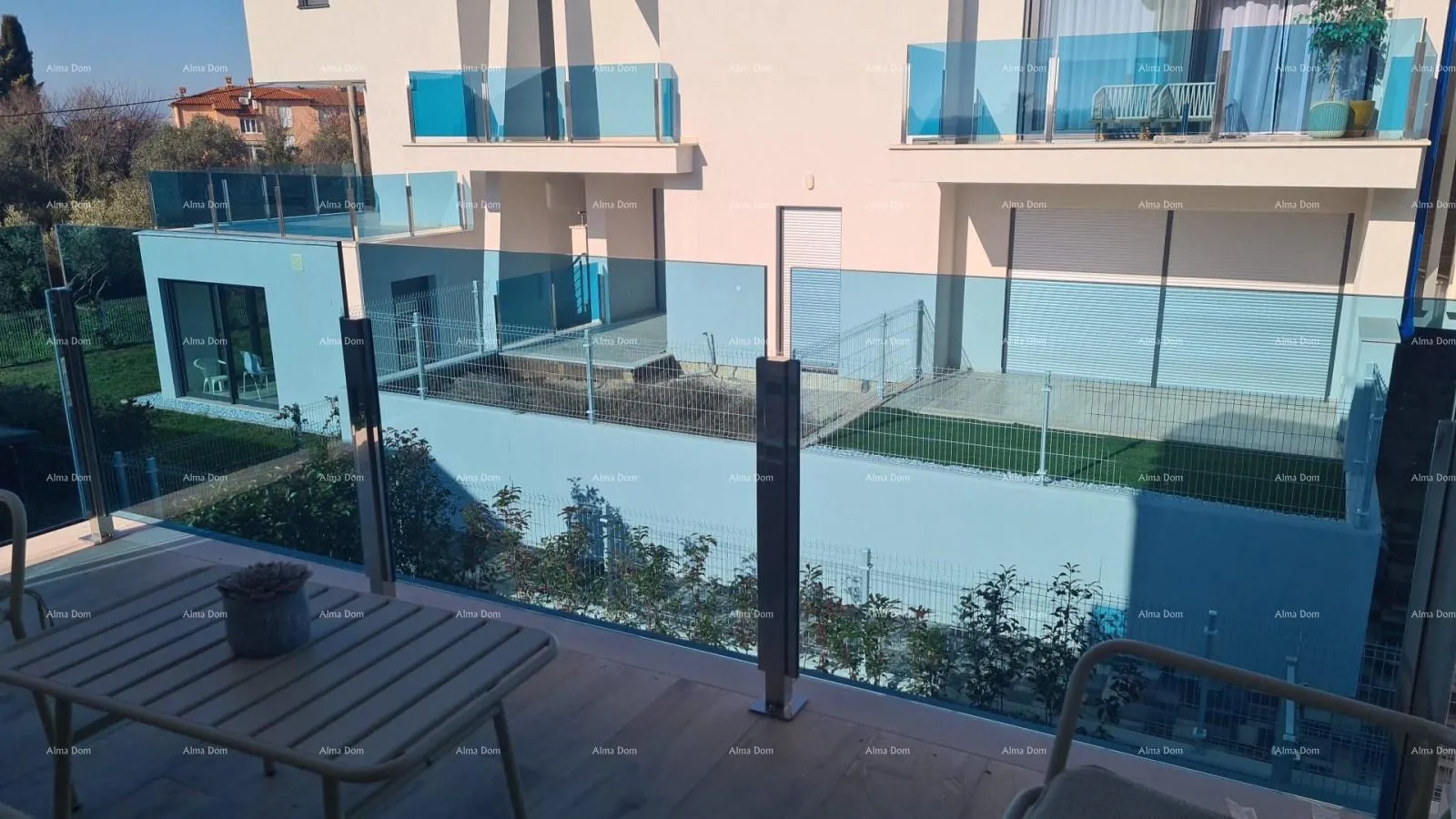 stan moderan apartman u bloku e, s parkirnim mjestom i spremištem blizina umaga! - slika 1