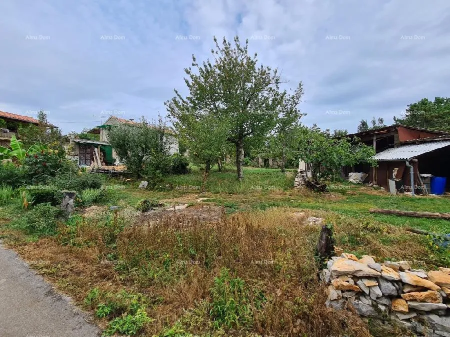 kuća stare ruševne kuće na velikom terenu od 6880 m2. - slika 16