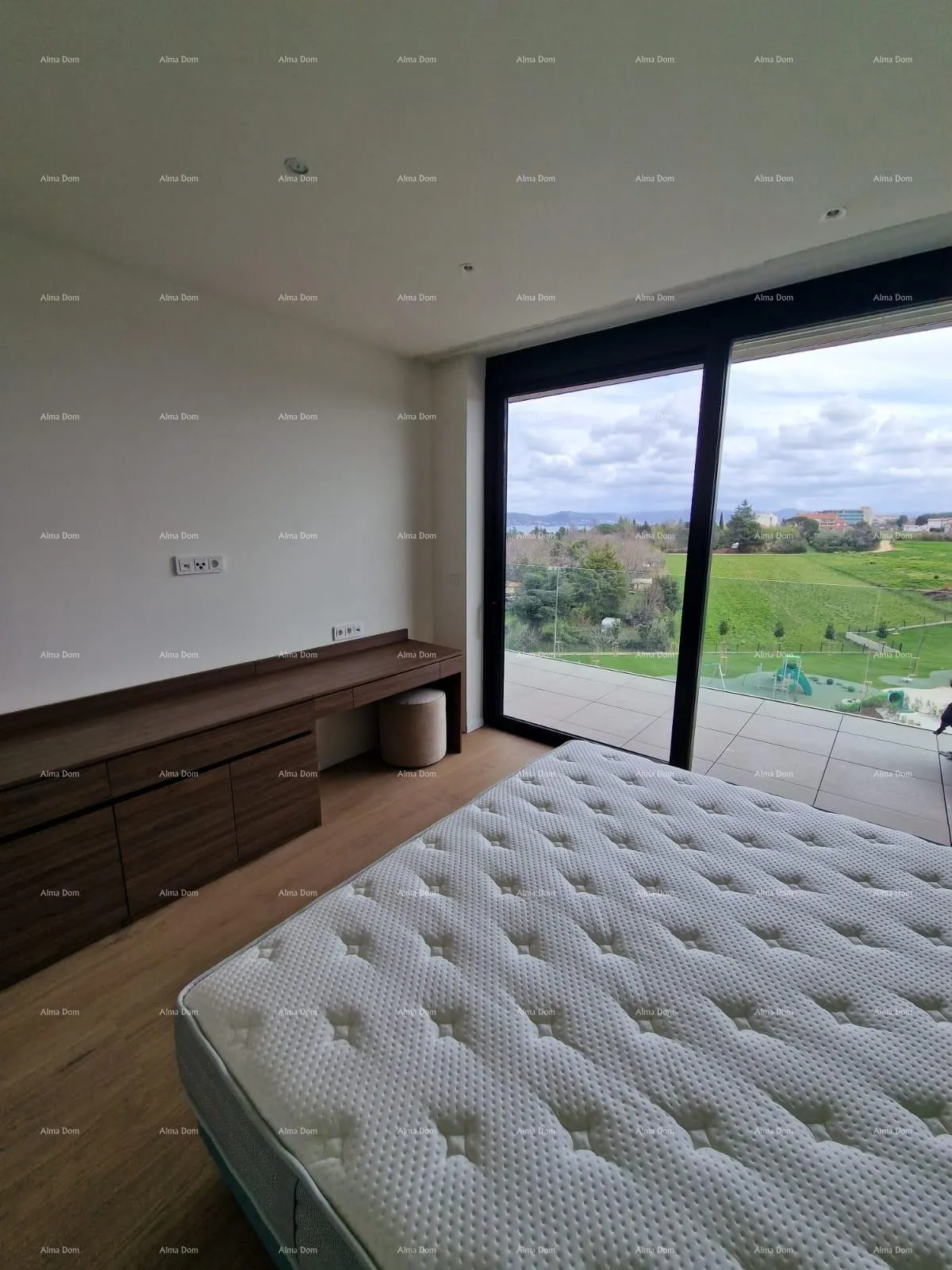 stan umag. prodajemo apartman u luksuznom aparthotelu! crveni vrh - slika 41