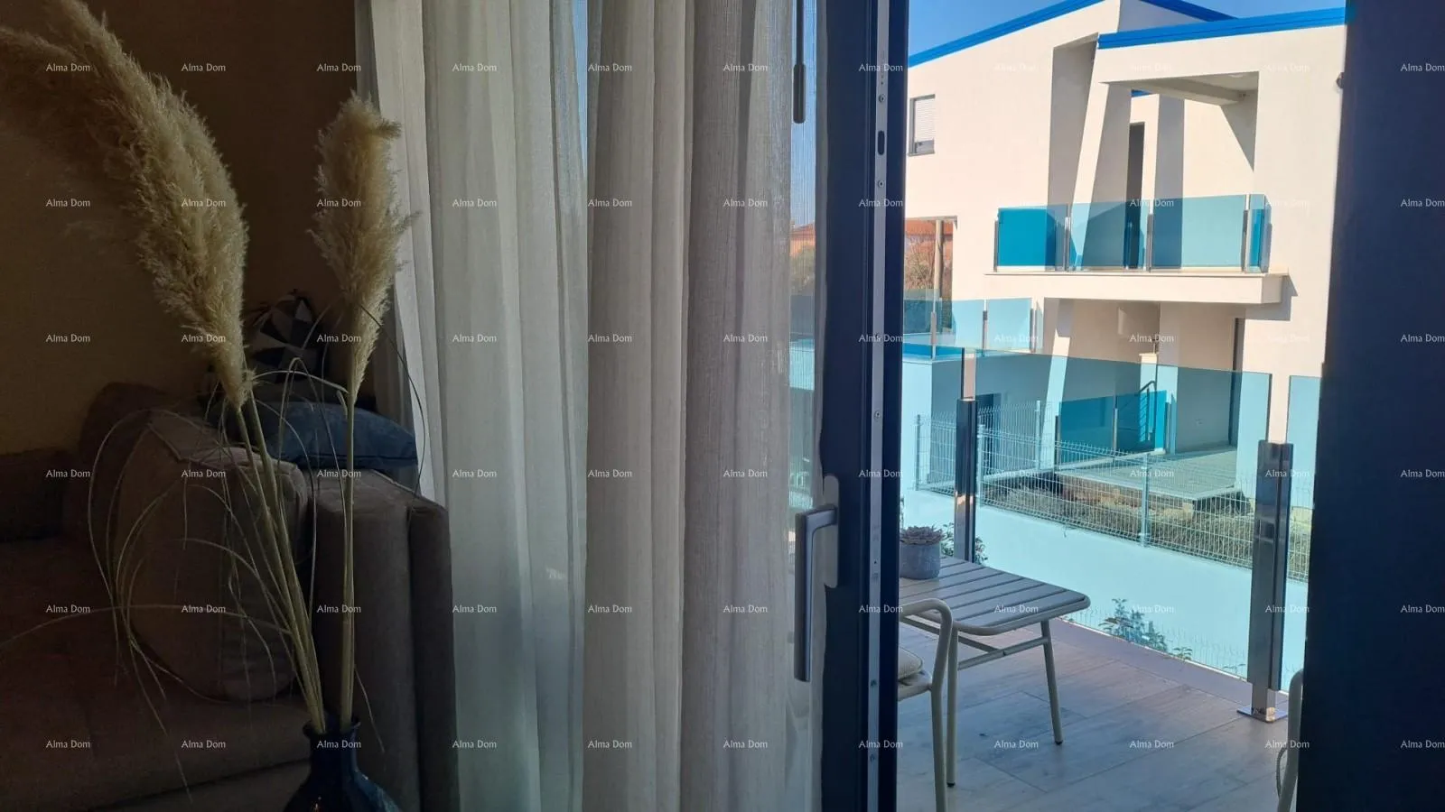 stan moderan apartman u bloku e, s parkirnim mjestom i spremištem blizina umaga! - slika 17
