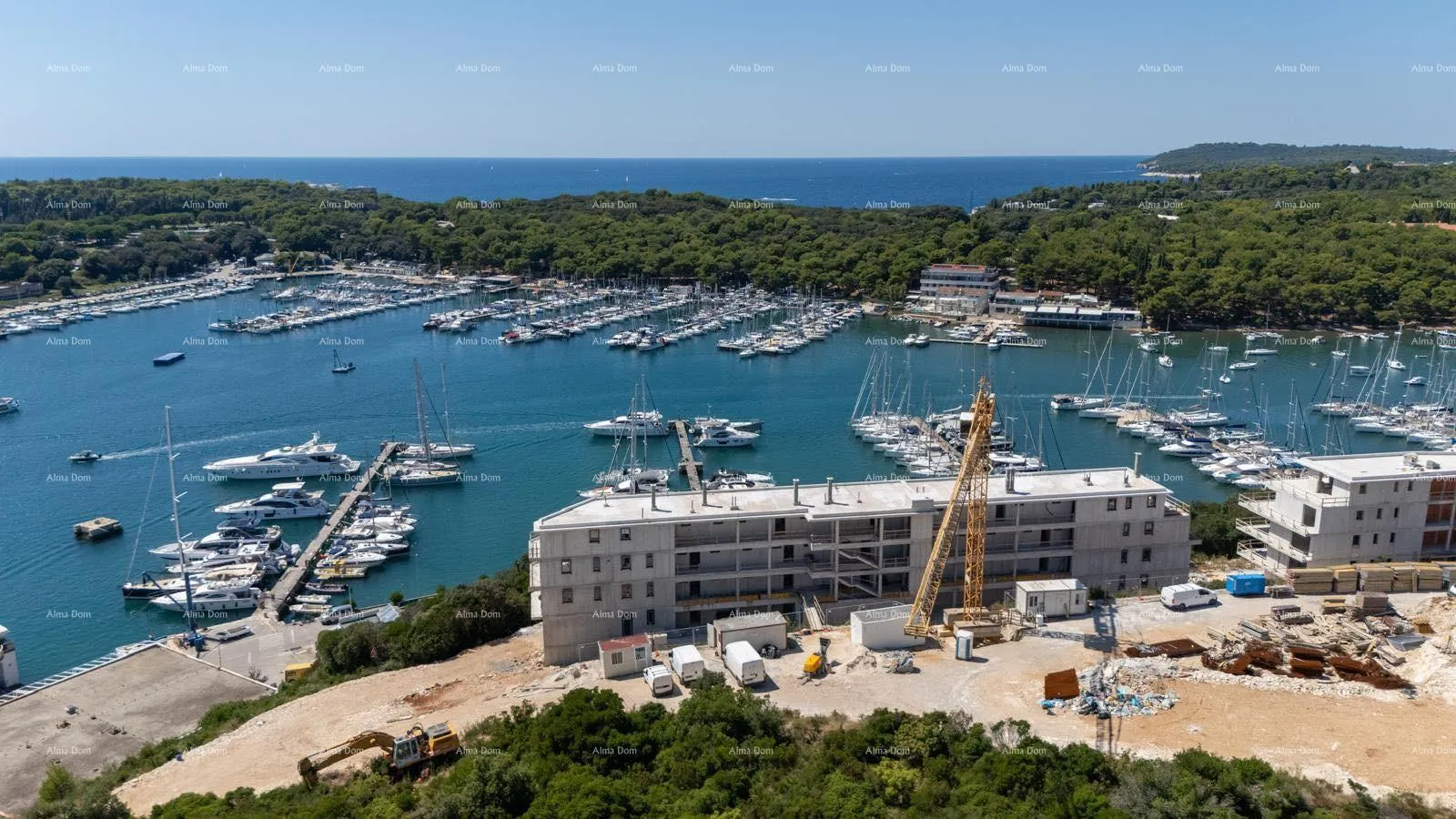 stan prodaja modernih stanova u ekskluzivnoj zgradi sa pogledom na marinu, pula! - slika 20