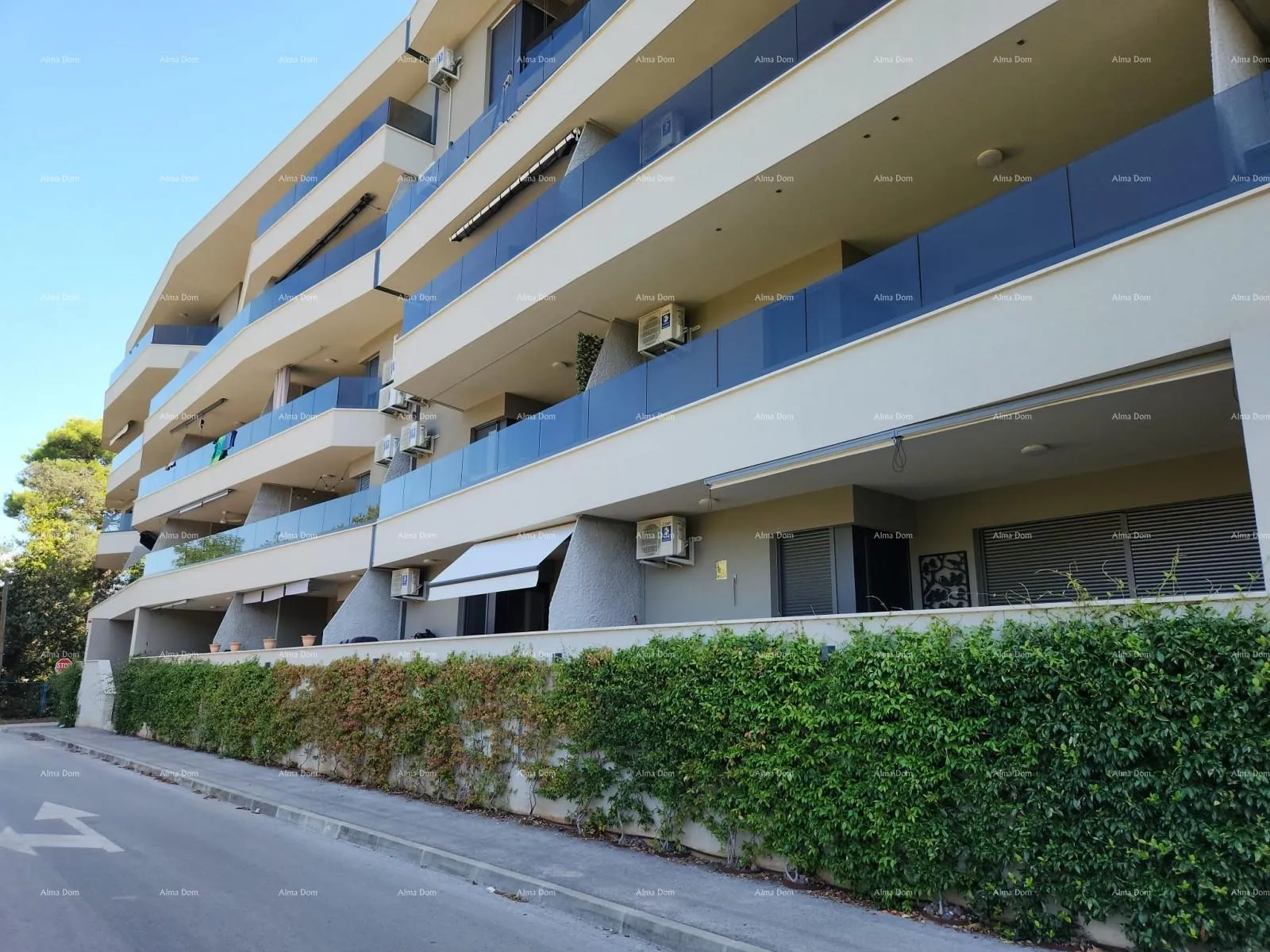Stan STOJA Moderni stan s terasom 80 m², 100 m od mora u Puli!