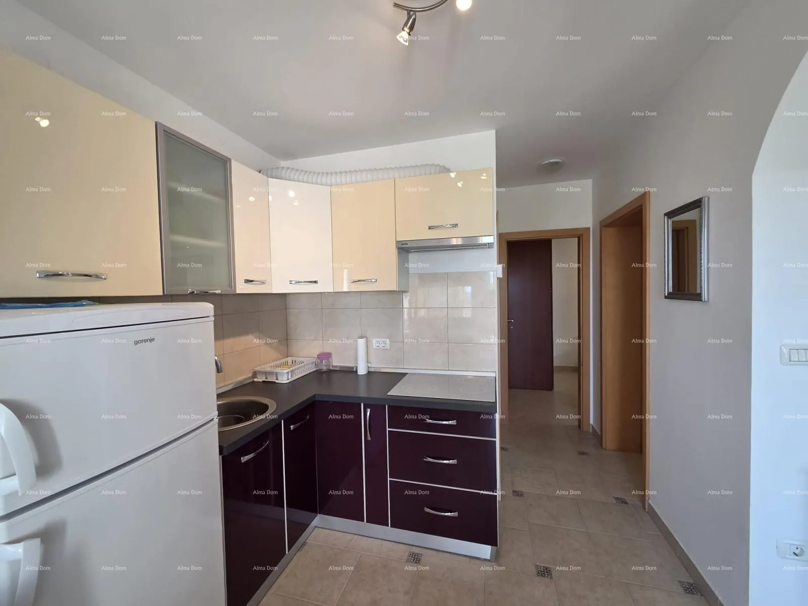 stan prodaje se šarmantan stan u prizemlju, 60 m², duga uvala - slika 15