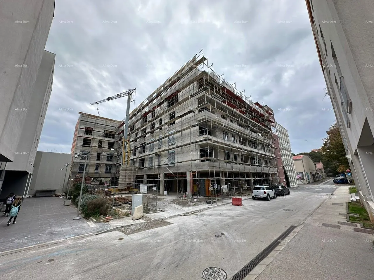 stan prodaja moderan , luksuzan stan u novogradnji, blizina tržnicepula! - slika 4