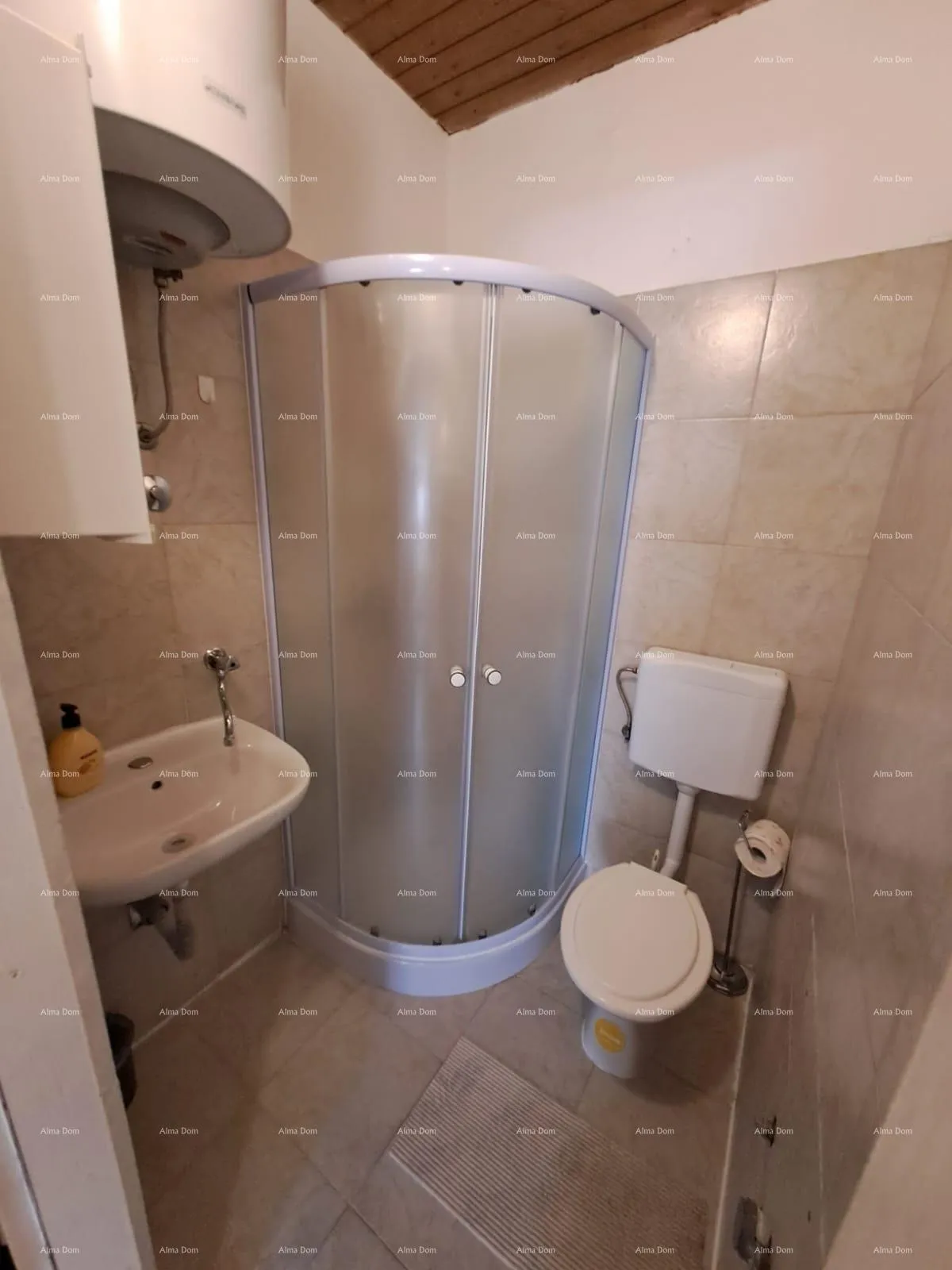 stan pula – investicijski stan u centru, podijeljen u 3 potpuno opremljena studio apartmana - slika 8