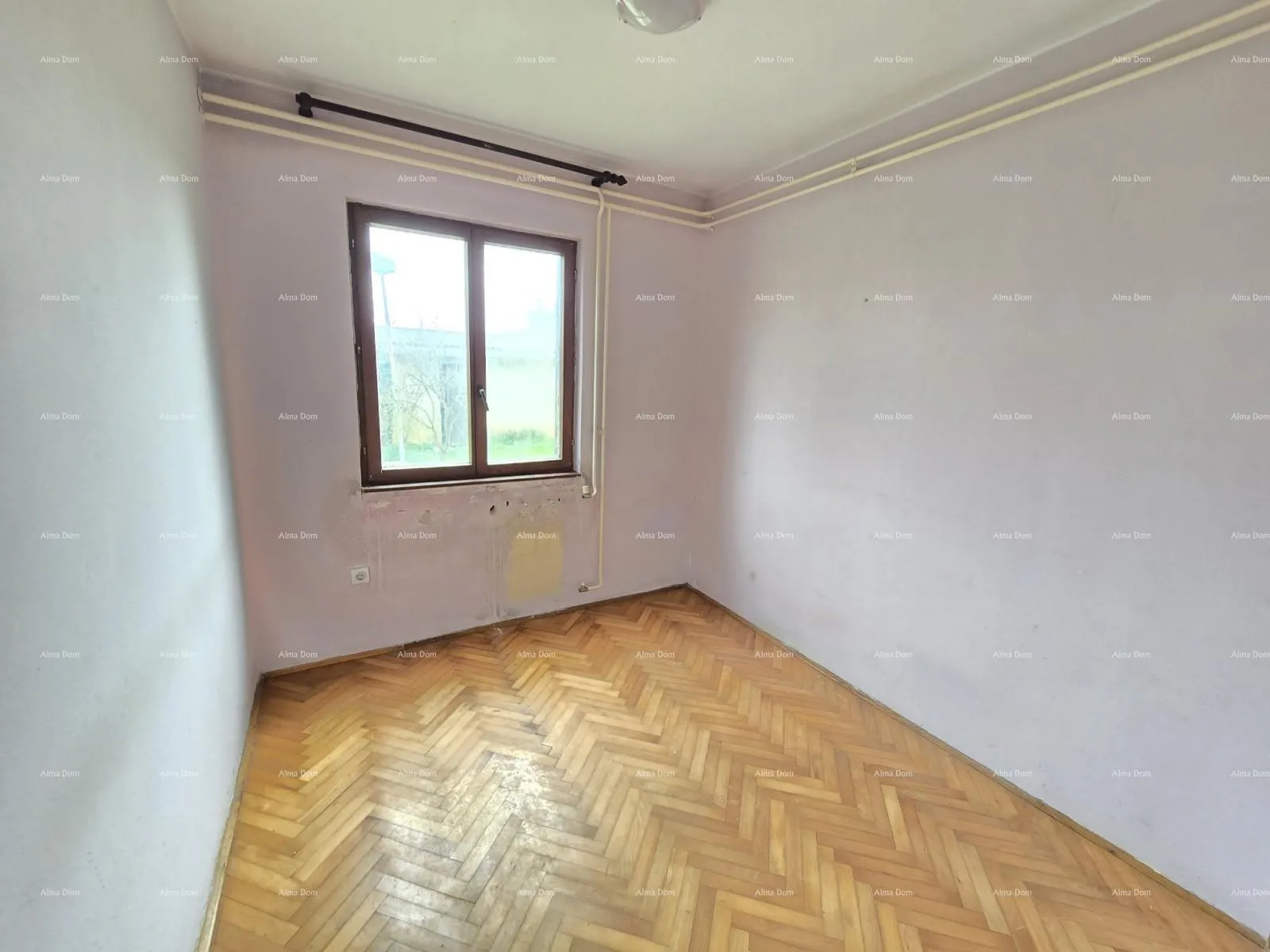kuća prostrana kuća u blizini pule ! dva stana- 2500 m² zemljišta! - slika 8
