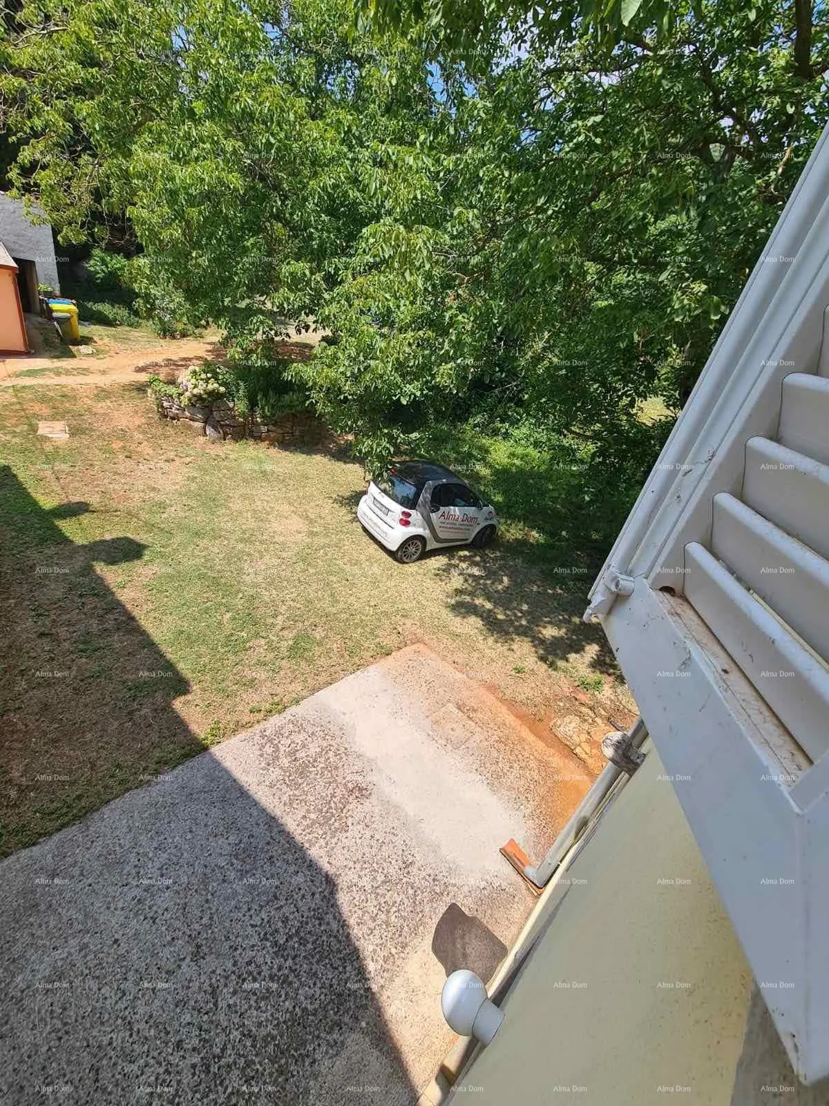 kuća prodaja kuće sa dvorištem i velikim zemljištem, barban - slika 19