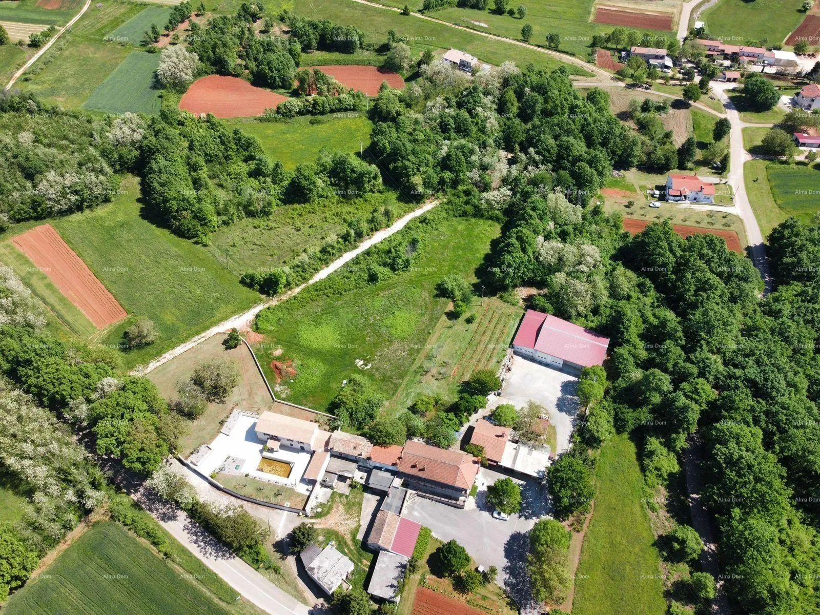 građevinsko zemljište barban - zemljište za gradnju s projektom (kuća s bazenom), 15 minuta do mora - slika 6