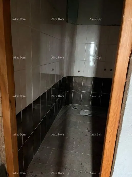kuća prodaje se obiteljska kuća u mirnom dijelu okolice labina - slika 7