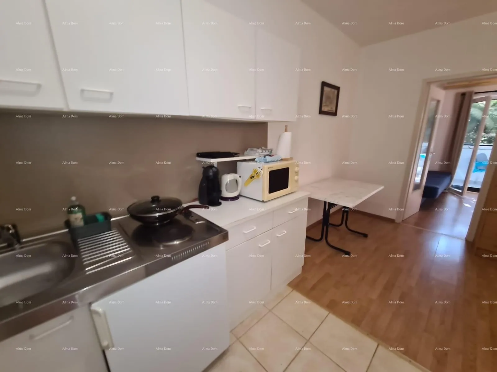 stan prizemni apartman s lođom i bazenom. medulin. - slika 15