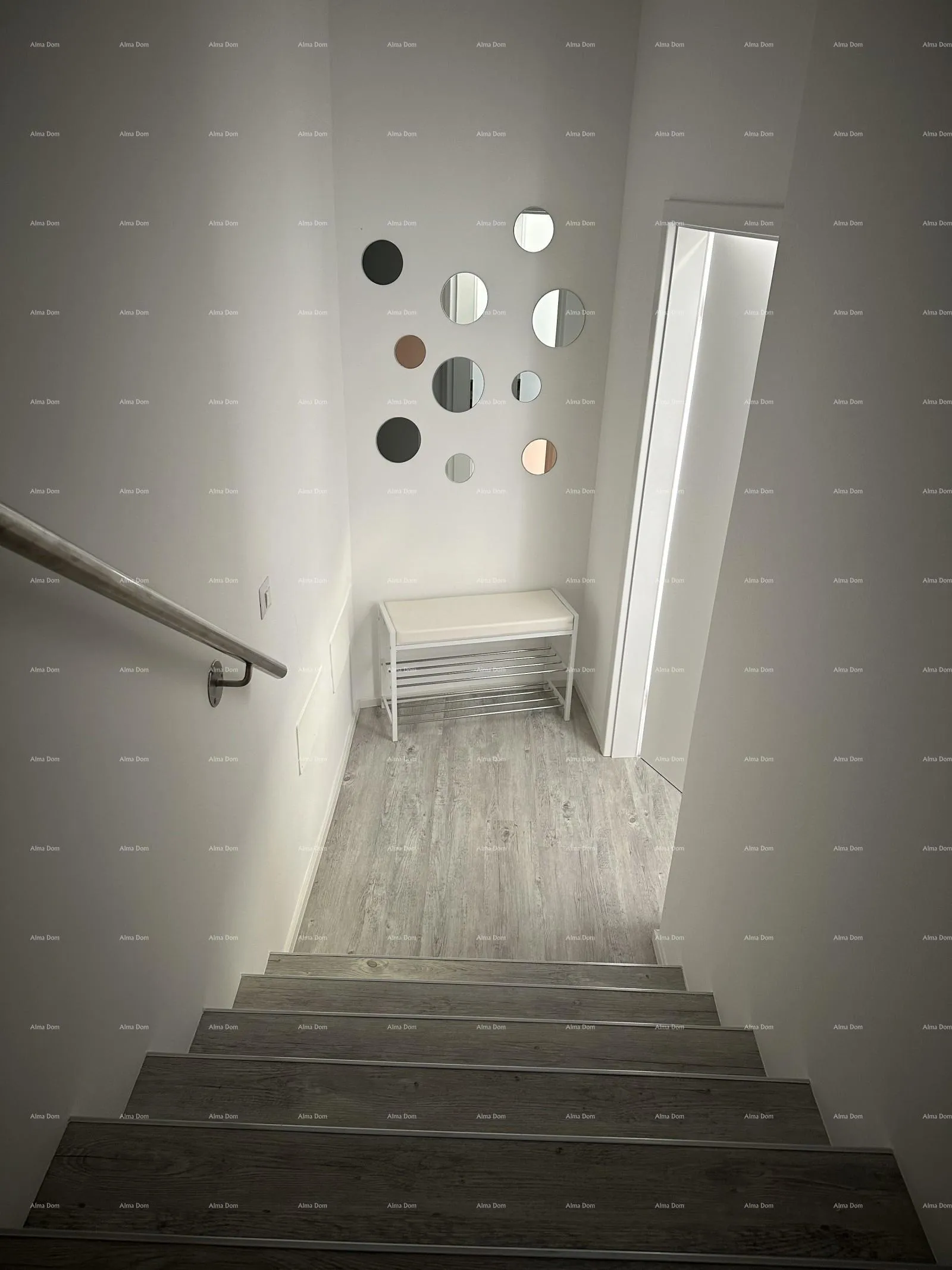 kuća prelijepa kuća s tri etažirana apartmana u staroj jezgri grada, poreč! - slika 53